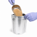 Polvere di grillo per pet food in sacchetto silver Nutrinsect